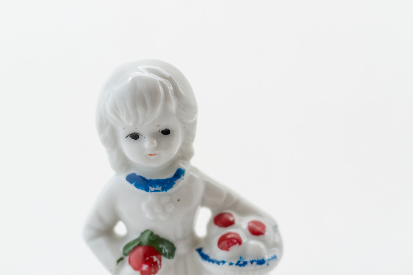 Ceramic figurine